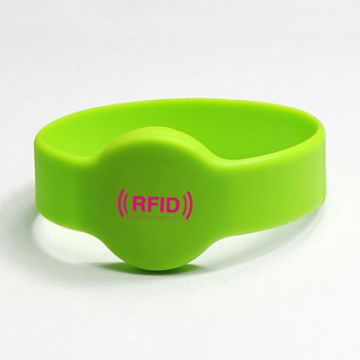 2023 new product waterproof RFID Wristband silicone wristband rfid bracelet factory