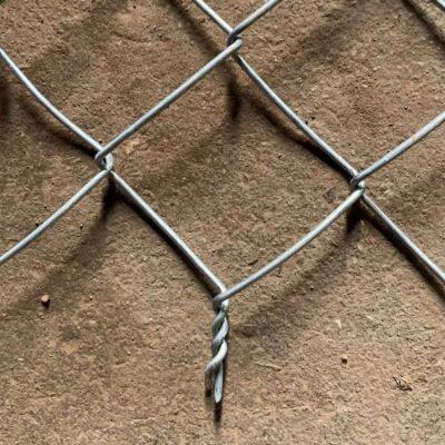 Kettendrahtzaun mit 3 mm Drahtstärke und 60 mm Maschenweite photo-3