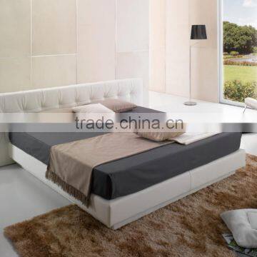 Modern Fashion Style King Size Bedroom Furniture White Leather Bed , Luxury and Soft elegant king leather bed