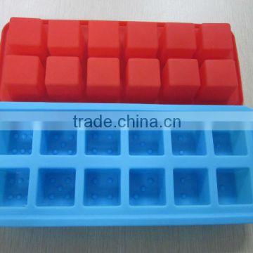 2015 new design fda and lfgb food safety Factory Promotion gifts 12 holes Silicone Ice Tray