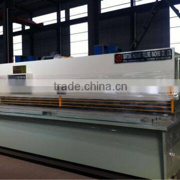 China NC plate Swing Beam Metal Shears QC12Y hydraulic shearing machine