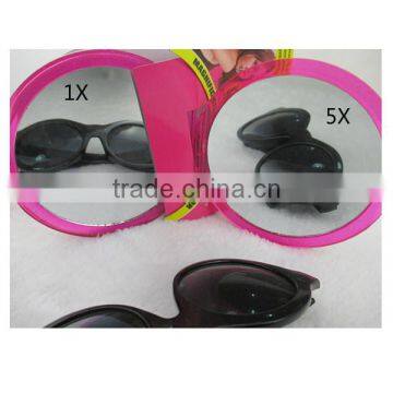 Wonderful Two Sides Magnifying Glass and Regular Mirror for Girls photo-3