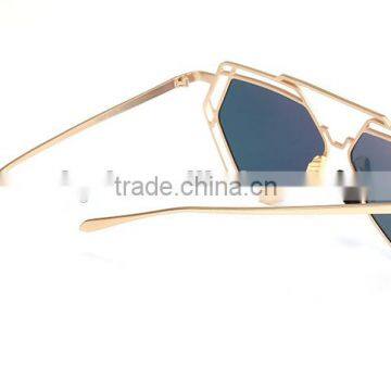 2016 Super Lovers Poly Polarized Sunglasses Metal Hollow Out V Glasses Frame Color Film Sunglasses photo-5