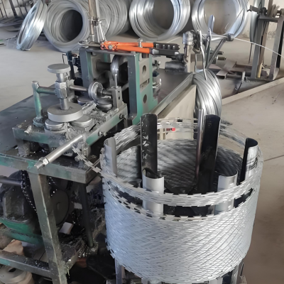 CBT-65 Razor Wire, Galvanized Stainless Steel Wire Mesh, Spiral Coil for Security and Protection