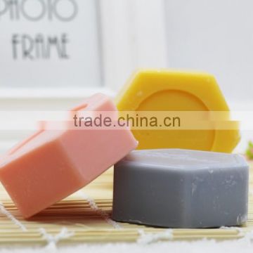 Z0237 Olive Oil Main Ingredient Basic cleaning and Antiseptic Feature Bath Soap