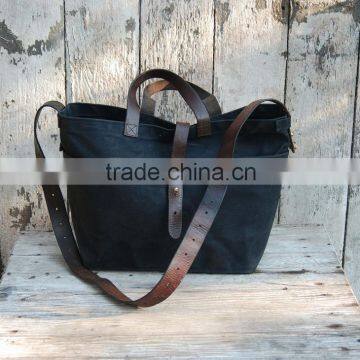 Custom black waxed canvas tote bag with leather shoulder straps                        
                                                Quality Choice