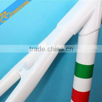 2015 Chinese Popular Style Carbon Road Bike Frame for Sale Including Frmae Fork Seatpost Headsets Clamp Color White