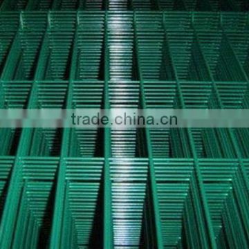 3.00mm diameter 50 by 200mm mesh size Galvanized PVC finish welded mesh fence panel