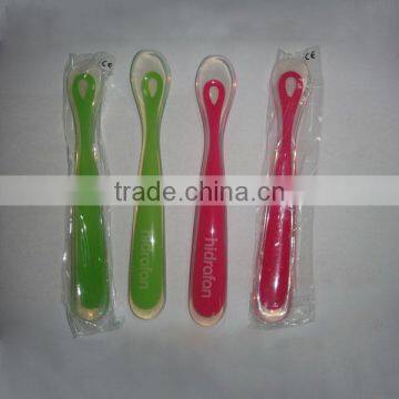 Hot selling food grade flexible silicon baby feeding spoon