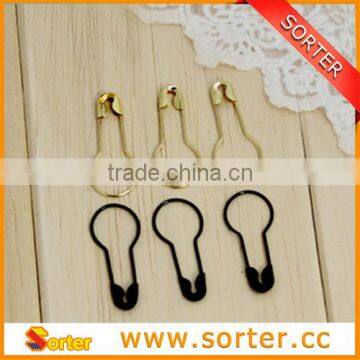 hang tag garment black safety pin