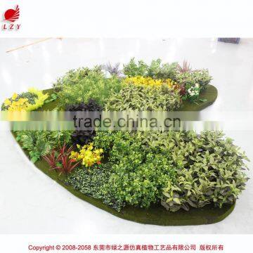 Artificial Vertical Garden Heart Shape Grass Wall Artificial Wall Art Decoration photo-3