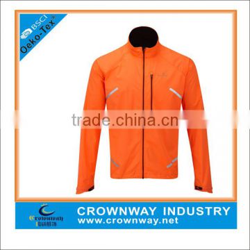 European style outdoor running jacket with wear guard