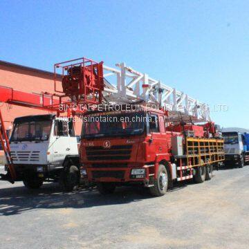 Front aligned bailing oil truck for oilfield