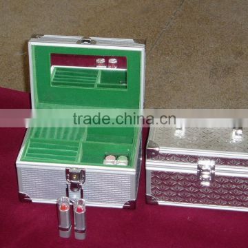 SILVER ALUMINUM JEWELRY AND MAKEUP CASE WITH MIRRO