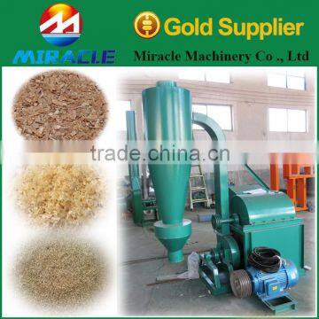 Industrial wood crusher machine for making the material of wood pallet block processing line