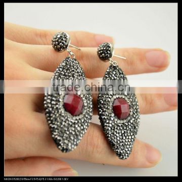 LFD-069E Wholesale Popular Pave Crystal Rhinestone Faceted Red Agate Stone Dangle Earrings Finding