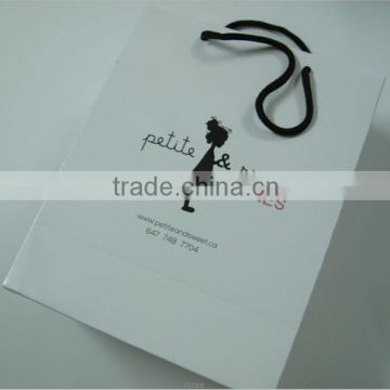 Elegant simple luxury high quality paper bags                        
                                                Quality Choice