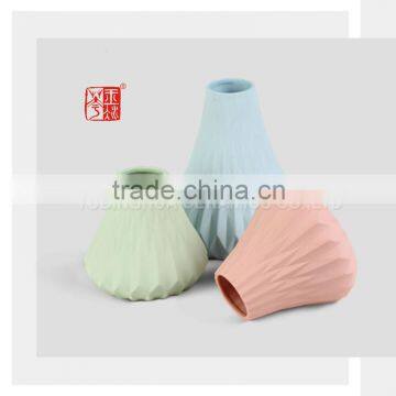 High Quality Ceramic Vase with Many Elegant Designs and Colors to Choose