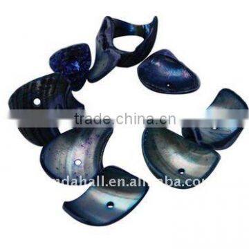 Sea Shell Beads, Dyed, MidnightBlue, about 12~22x10~22x2~4mm, hole: 2mm, about 920pcs/500g(BSHE-S002-1)