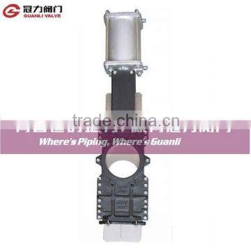 Pneumatic through conduit knife gate valve