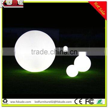 IP68 waterproof floating led light up pool ball/plastic sphere ball for outdoor