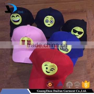 Daijun No Brand Factory Hot Sale Colorful Men 100% Cotton 2D Embroidery Custom Baseball Cap Emoji Hat