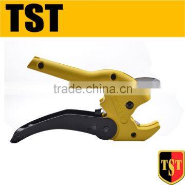 Scissor-Style Plastic Pipe and Tubing Cutter