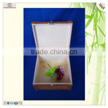 Home Decorating Single Compartment Hinged Square Bamboo Box photo-3