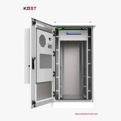 Telecom Cabinet 25U Solar Cabinet with Integrated System Capability