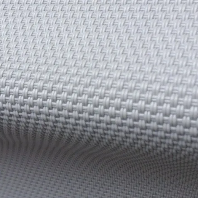 Tissu de maille en polyester enduit de PVC transparent anti-UV Tissu de clôture de piscine Tissu extérieur Tissu de maille tissé Textilene/Tissu de maille tissé en PVC En gros photo-3