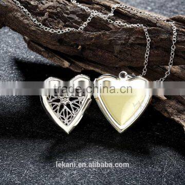 2016 Hot Selling Amber Necklace With Heart Shaped Locket Luminous Stone Pendants photo-5