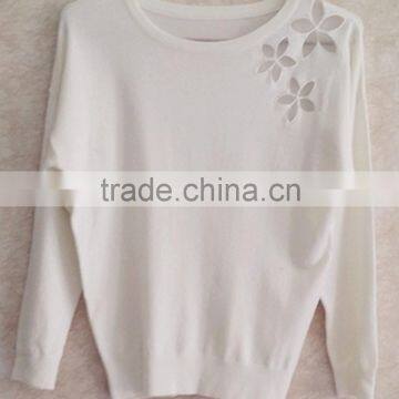 Long sleeve handknitted embroidery top pullover women loose sweater