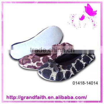 China supplier high quality bedroom slippers with heels