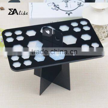 Black and white best quality acrylic cosmetic brush displays