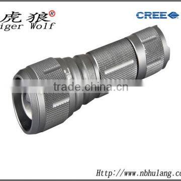 new style hot sale zoom function aluminum xlm T6-10W flashlight torch light