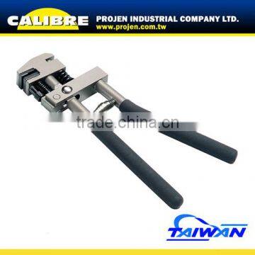 CALIBRE Joggler Flanging & Hole Punch Tool