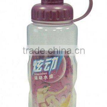 sport water bottle