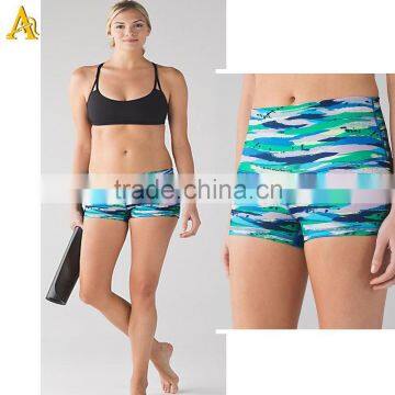 2016 new design oem compression wear women sports wear slim fitness shorts and bra sets