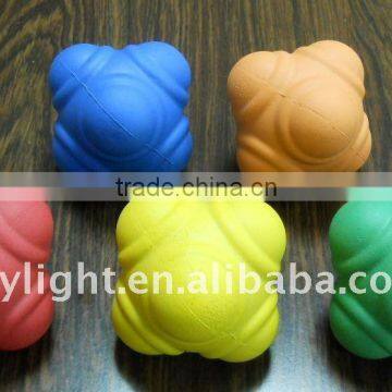 Rubber reaction ball