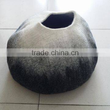 OEM 100% New Zealand Wool Fet Cat Cave Bed From Largest Factory photo-2