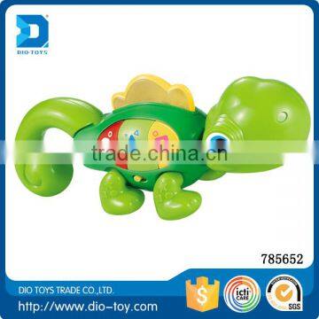 2017 hot battery operated chameleon toy for kids