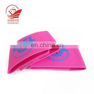 Hot Sale Adjustable Elastic Arm Band for Soccer Team photo-2