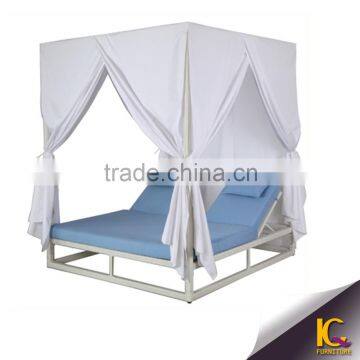 Double use outside item high quality rattan furniture outdoor dayed with canopy                        
                                                Quality Choice