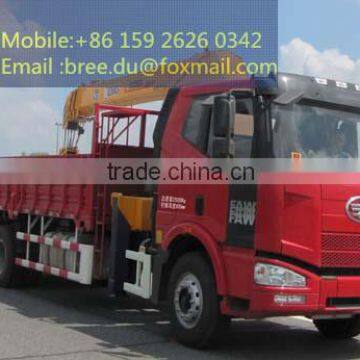 Truck with optional mounted crane and straight arm