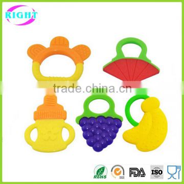 2016 Hot Sale bpa free fruit shaped silicone baby teether