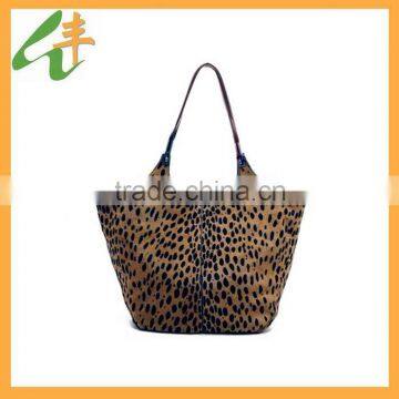 popular canvas handbag with leopard pattern