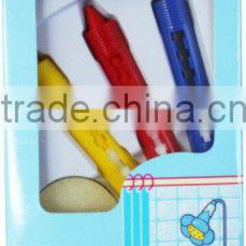 bath crayon with sponge