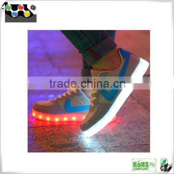 Wholesale comfortable hot sell running led shoes with battery