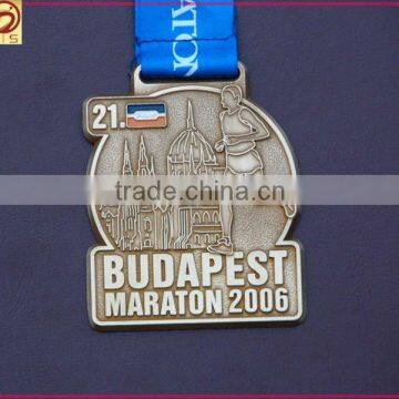 custom marathon medal with ribbon