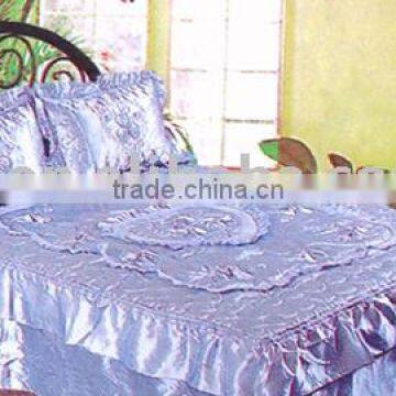 3pcs Satin Embroidery Bedspread Set